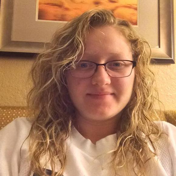 Meet your Posher, Heather - Picture 1 of 1
