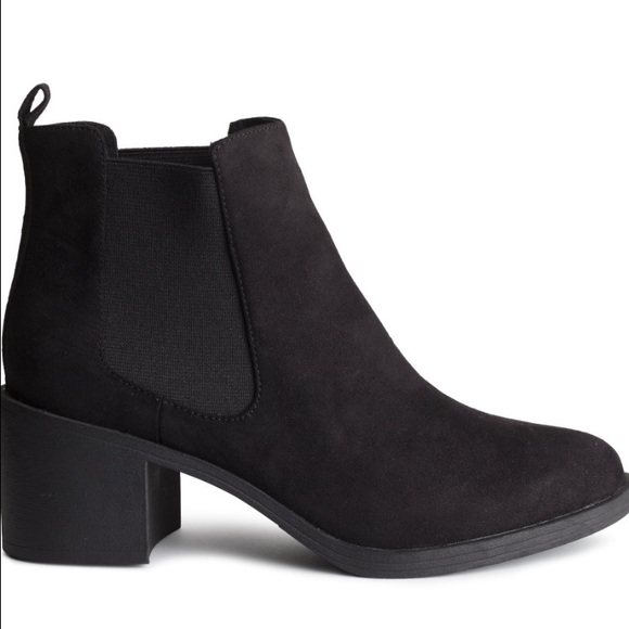 Ankle lined Boots in imitation suede
