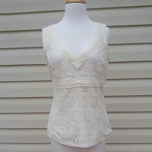 SALE!!!🎊Off White Lace Shirt. Ann Taylor. Size 8