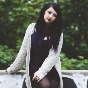 Meet your Posher, Arielle