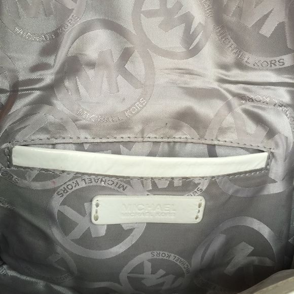 Michael Kors patent clutch - Picture 3 of 3