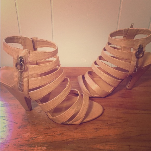 Charlotte Russe heels! Beige/tan small heel