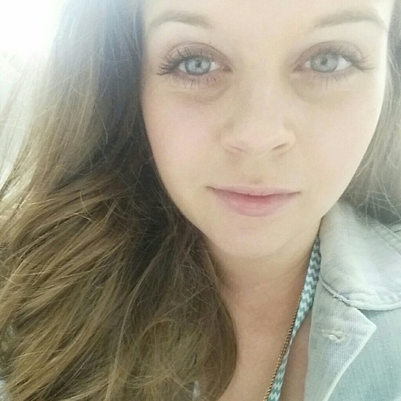 Meet your Posher, Ashlan