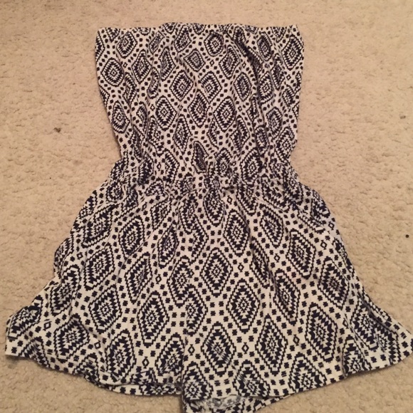 Super cute strapless romper