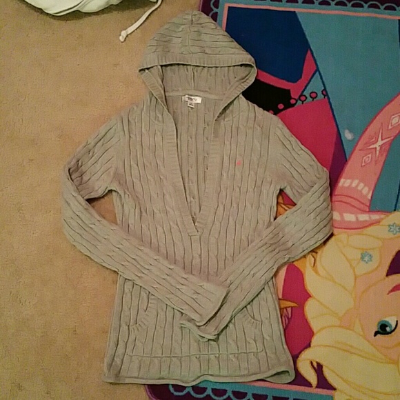Old Navy Sweater