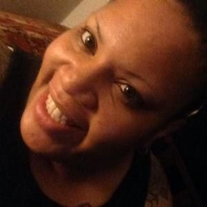 Meet your Posher, Deedee