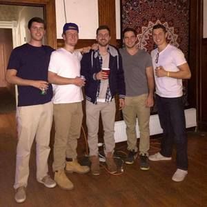 Meet your Posher, Alex