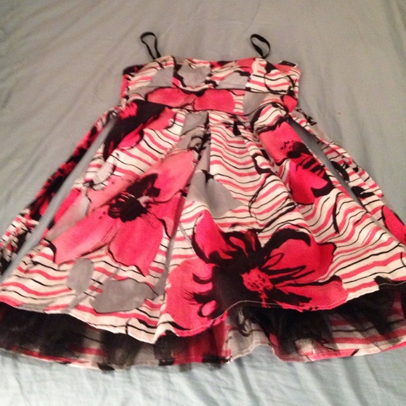 Mymichelle dress brand new with tags $10 - Picture 1 of 1