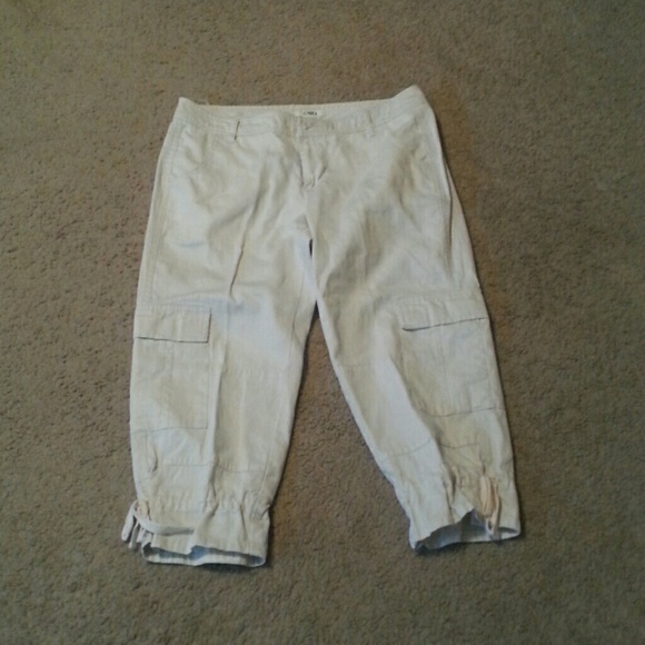 Size 8  crop pants