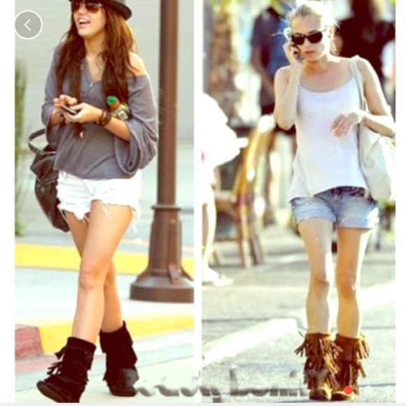 Minnetonka Shoes - Black suede fringe Minnetonka boots size 10