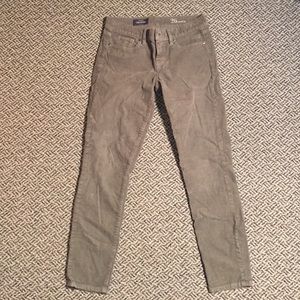 J CREW TOOTHPICK CORDUROYS