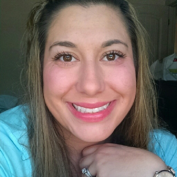 Meet your Posher - Picture 4 of 4