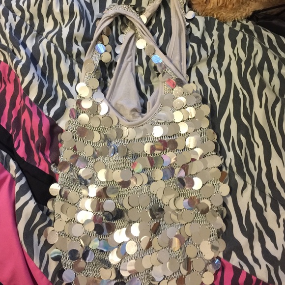 Very cute little purse for little girl.