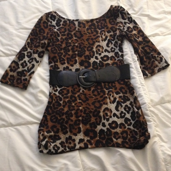 3/4 sleeve leopard sweater tunic w belt