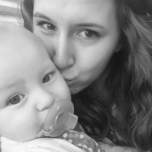 Meet your Posher, Dee