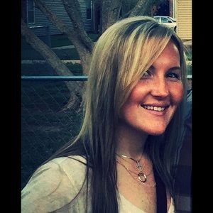 Meet your Posher, Christina