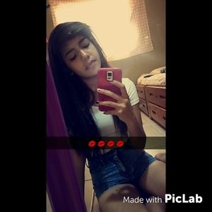 Meet your Posher, Alicia