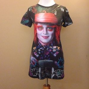 Alice in wonderland t-shirt- size medium