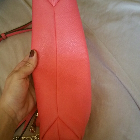 Mk watermelon cross body handbag - Picture 4 of 4