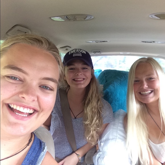 Meet your Posher, Carolyn - Picture 1 of 1