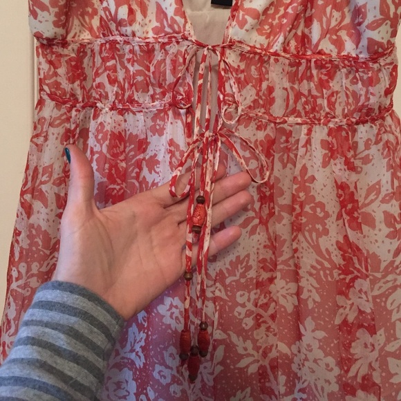 Red floral tank - Picture 3 of 3