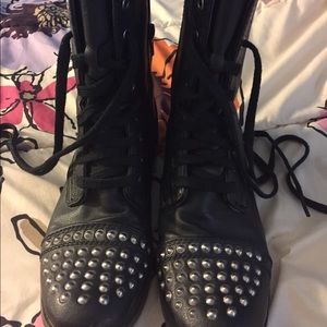 ‼️ ON HOLD ‼️