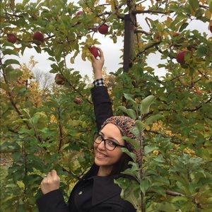 Meet your Posher, Jennifer