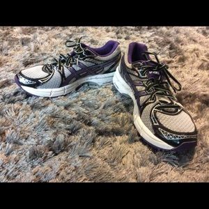 ASICS RUNNING SNEAKERS