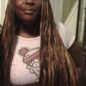 Meet your Posher, Carla