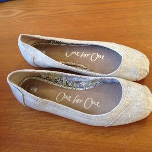 Toms size 6.5