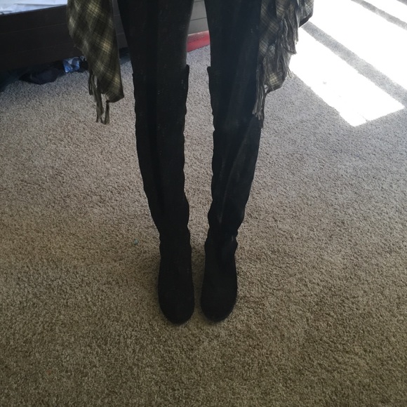 Chinese laundry Riley black over knee suede boot