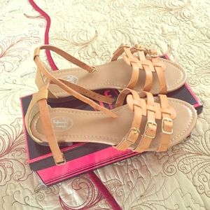 Brand new never worn gladiator sandals size 81/2