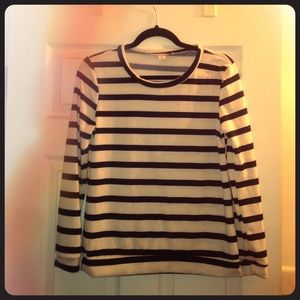 Adam Levine stripped sweater