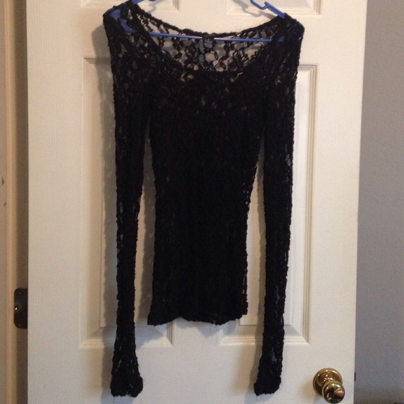 Lace black top