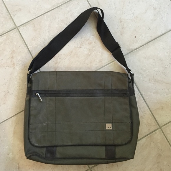 Waxed canvas laptop messenger bag