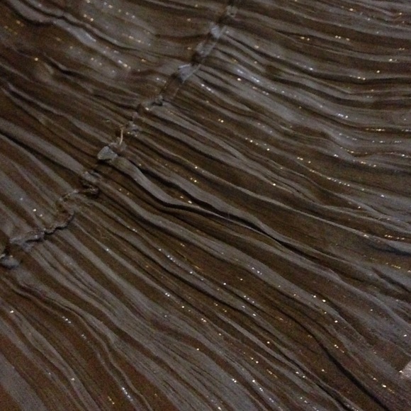 💃🏻Sparkly Ruffle Dress Like New💃🏻 DONATED! - Picture 2 of 4