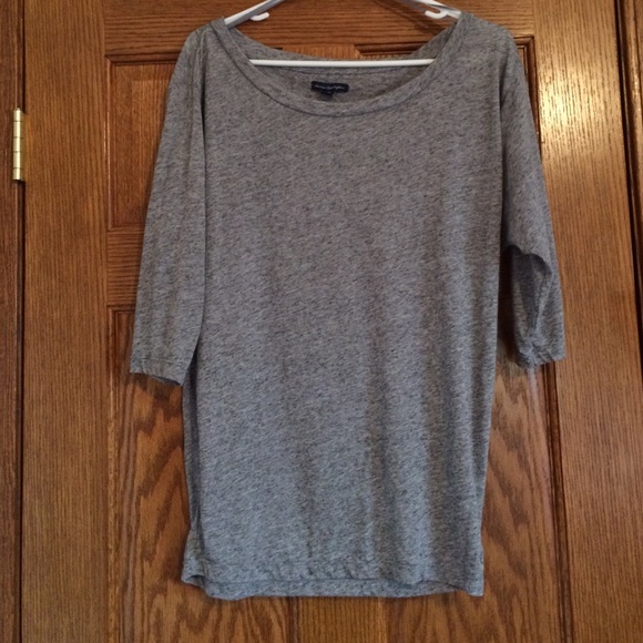 Grey 3/4 sleeve shirt