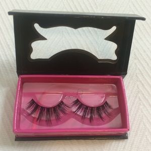 Flutter lash "Ashley"