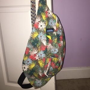 Kavu BRAND NEW over the shoulder rope string bag
