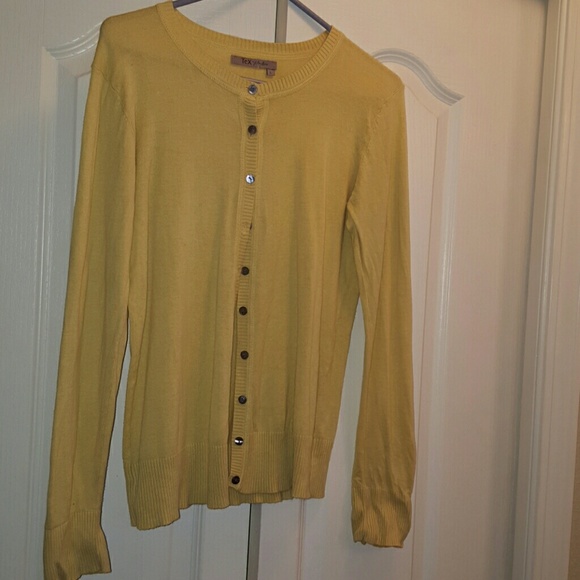 Light weight cardigan
