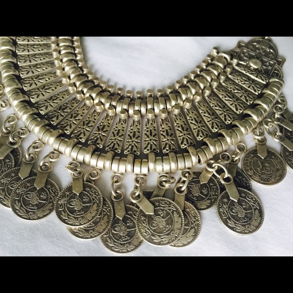 Statement necklace - Picture 2 of 2