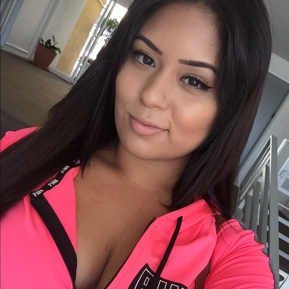 Meet your Posher, Eva - Picture 1 of 1