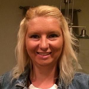 Meet your Posher, Deana