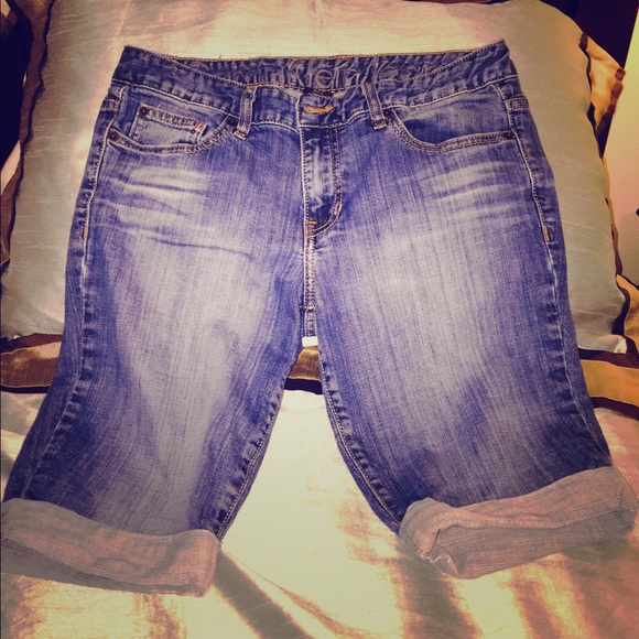 Calvin Klein Size 29/8 Bermuda Shorts