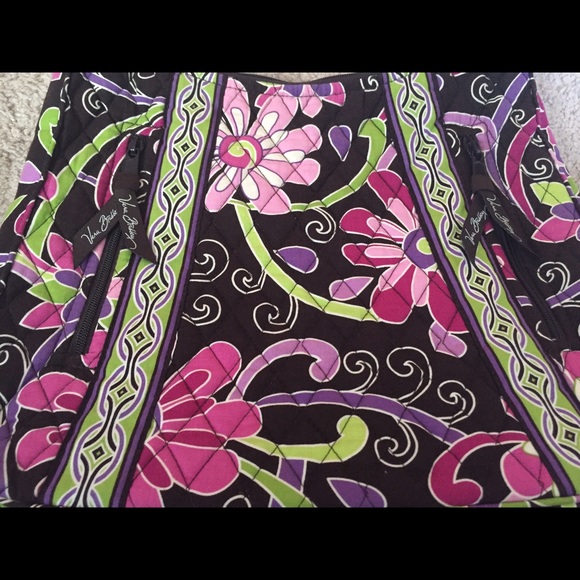 Vera Bradley Shoulder Bag! 💜 - Picture 3 of 4