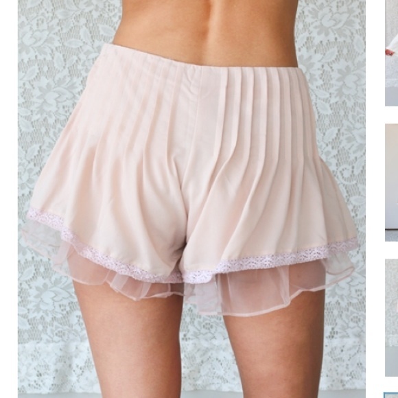 JOA Blush shorts - Picture 3 of 3