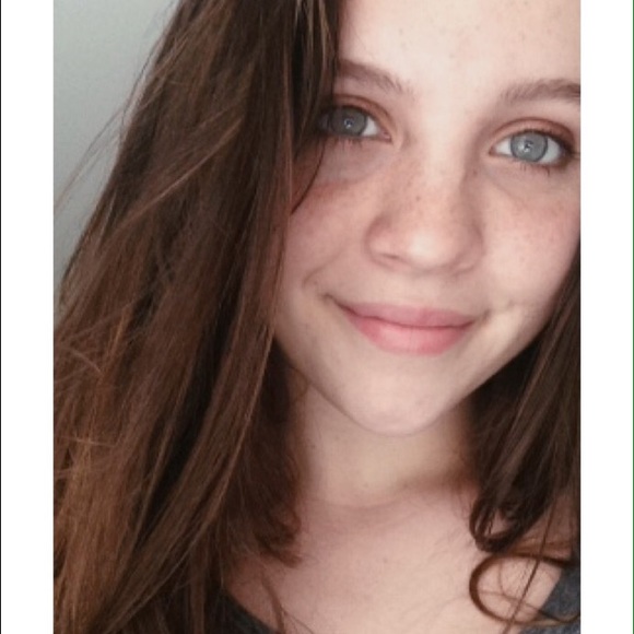 Meet your Posher, Addison - Picture 1 of 1