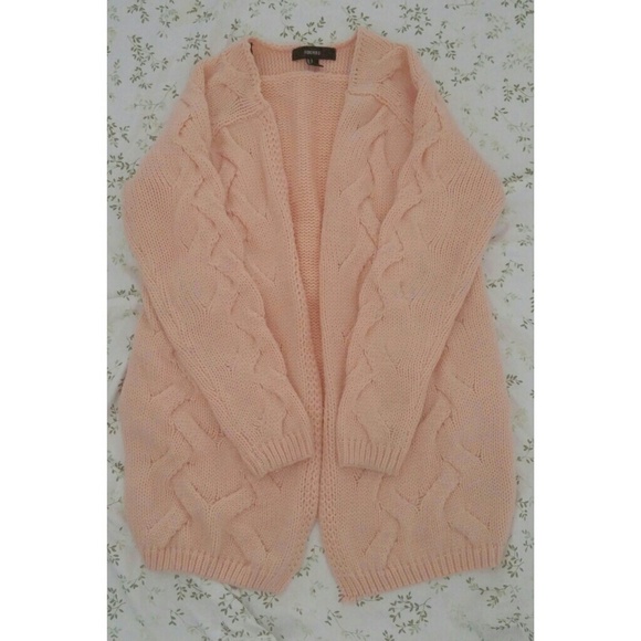 [SOLD] Peach Chunky Sweater Cardigan - Picture 1 of 4