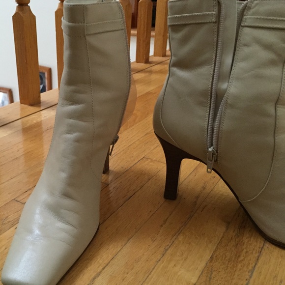 Bandolini boots leather biege med heel