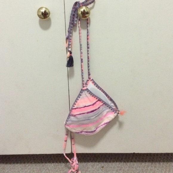 Victoria Secret swimsuit top. No tags came on it.